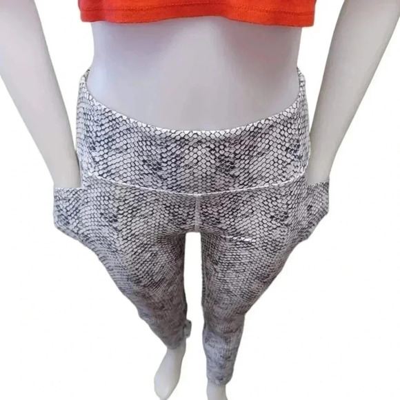 Balance Collection Contender Luxe High  Rise Snake Print Leggings Size Medium - Picture 3 of 10